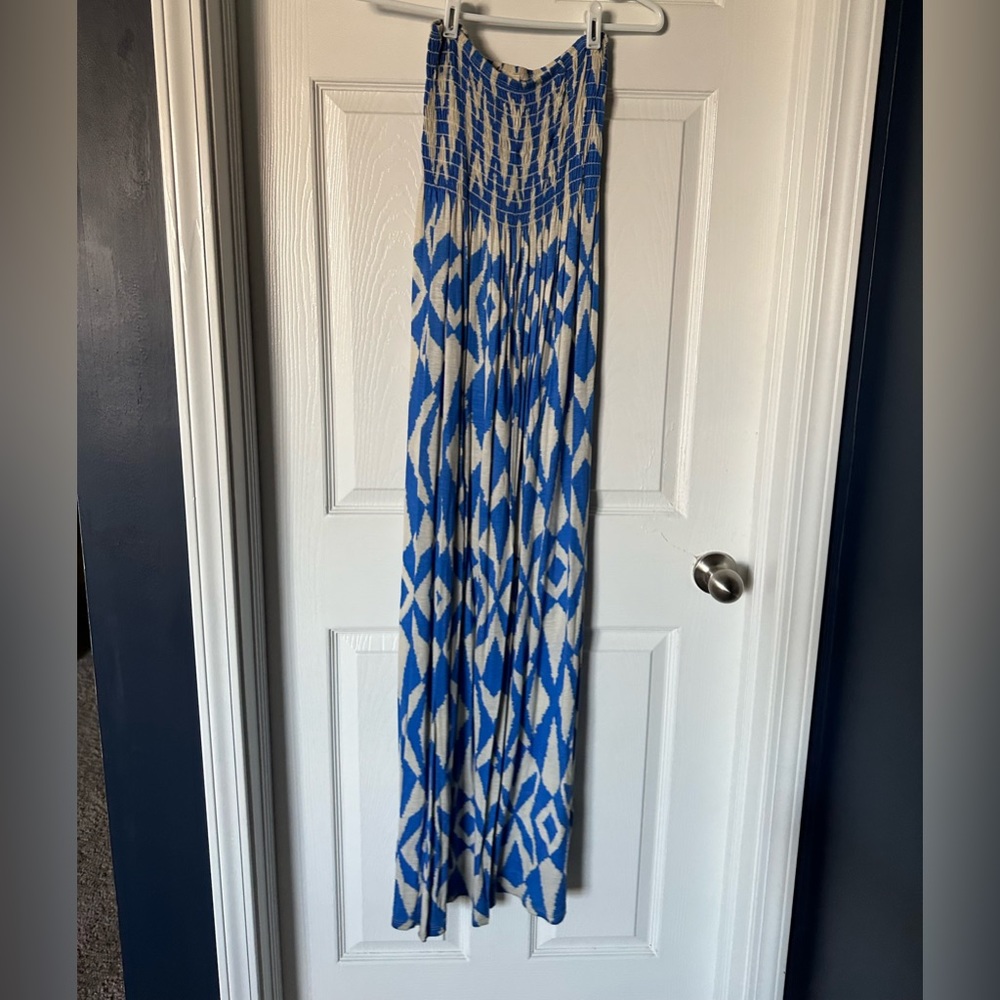 Strapless smock top maxi dress with blue and cream pattern